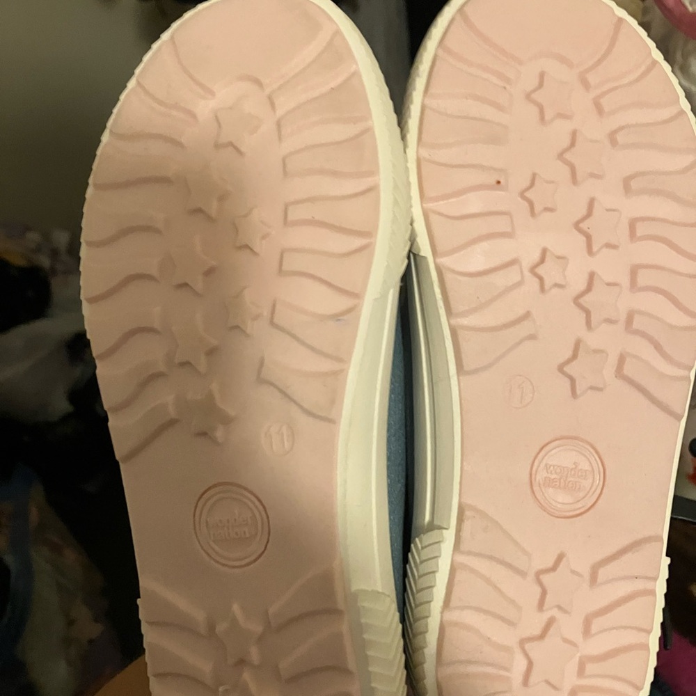 Kids sneakers - Picture 3 of 5